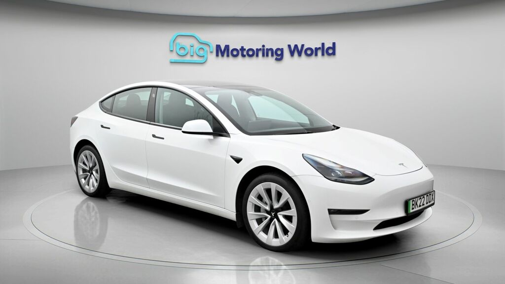 Tesla Model 3 Long Range White