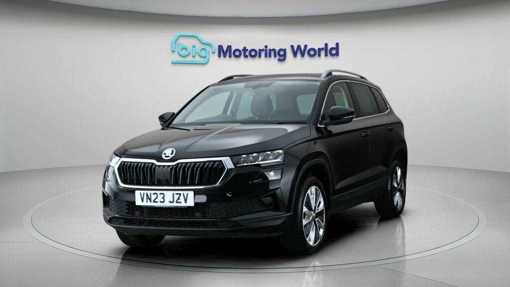 Skoda Karoq Se L VN23JZV Black #3