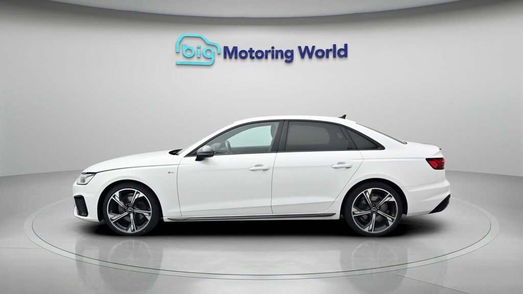 Audi A4 Black Edition WN22FZZ White #4