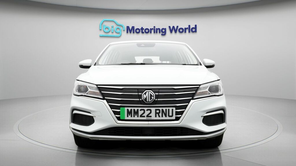 MG MG5 Excite Long Range White #2