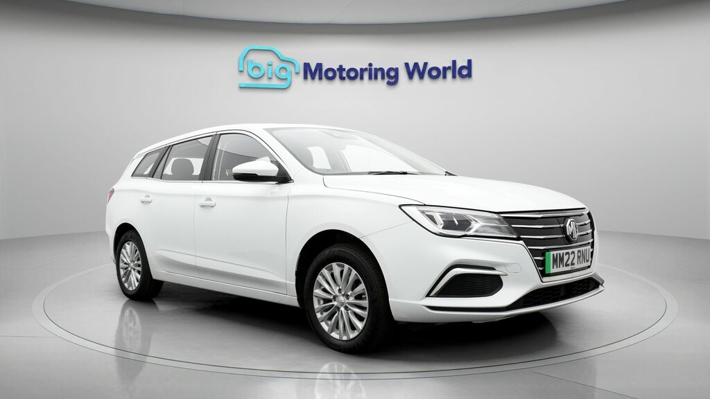 MG MG5 Excite Long Range White