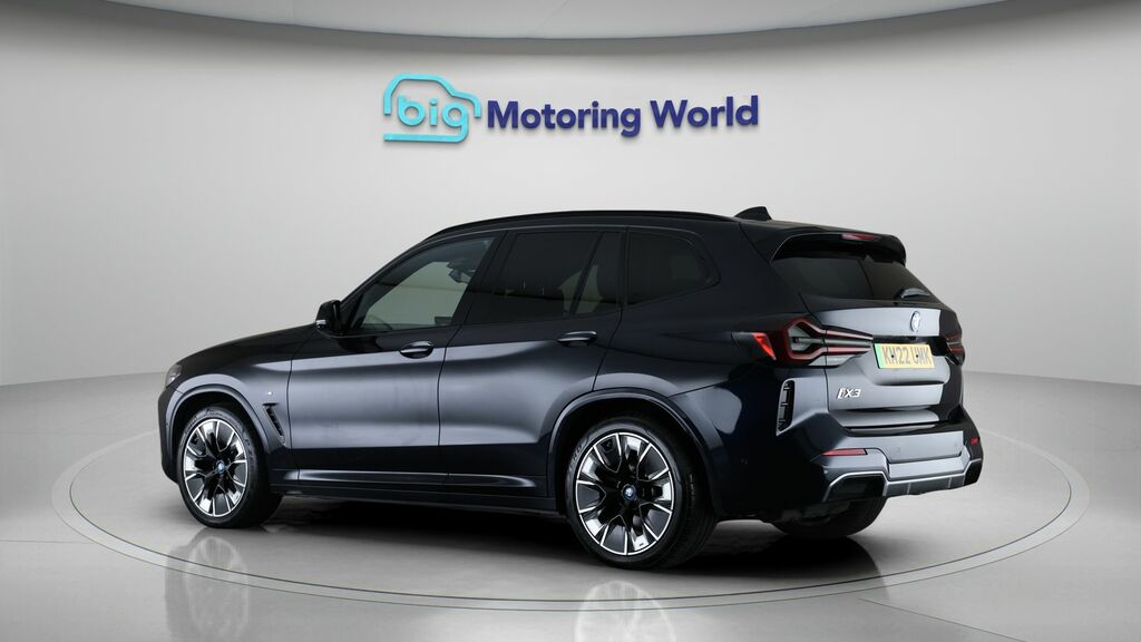 BMW iX3 M Sport Pro Black #5