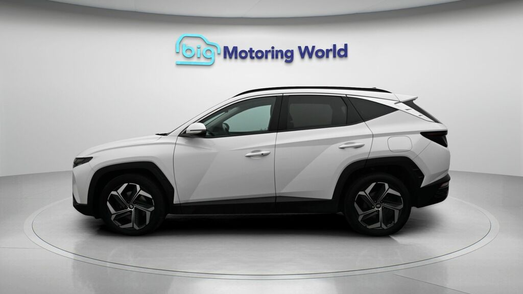 Hyundai Tucson Ultimate AMZ4651 White #4