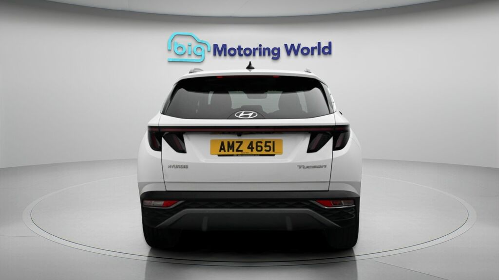 Hyundai Tucson Ultimate AMZ4651 White #6