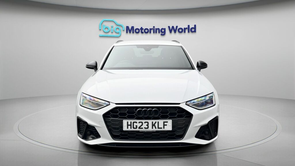 Audi A4 Avant Black Edition HG23KLF White #2