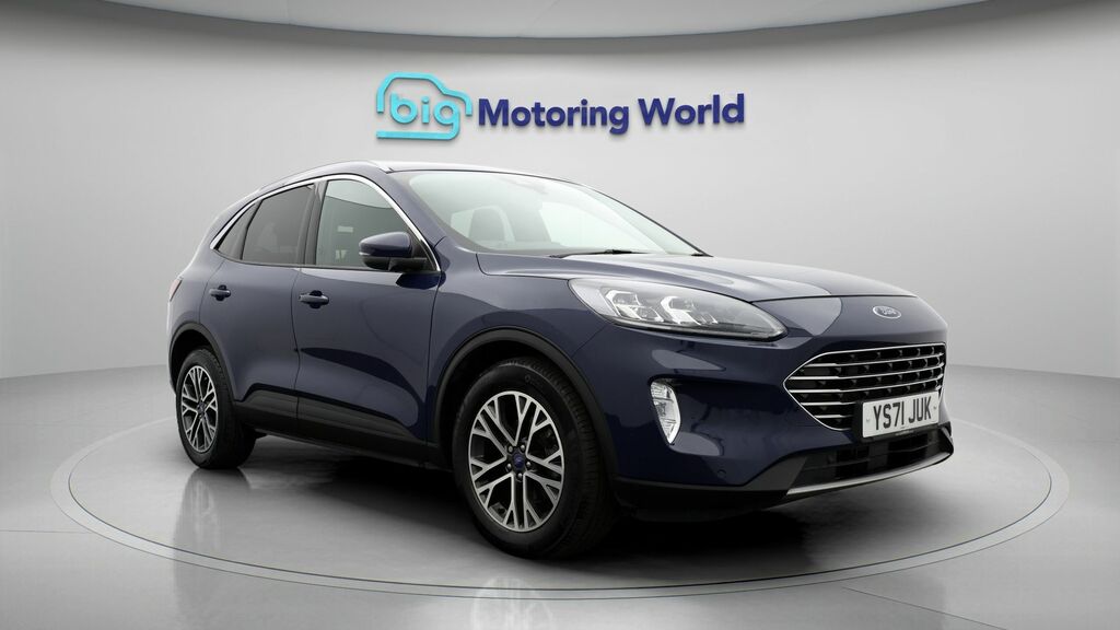 Ford Kuga Titanium Edition Blue