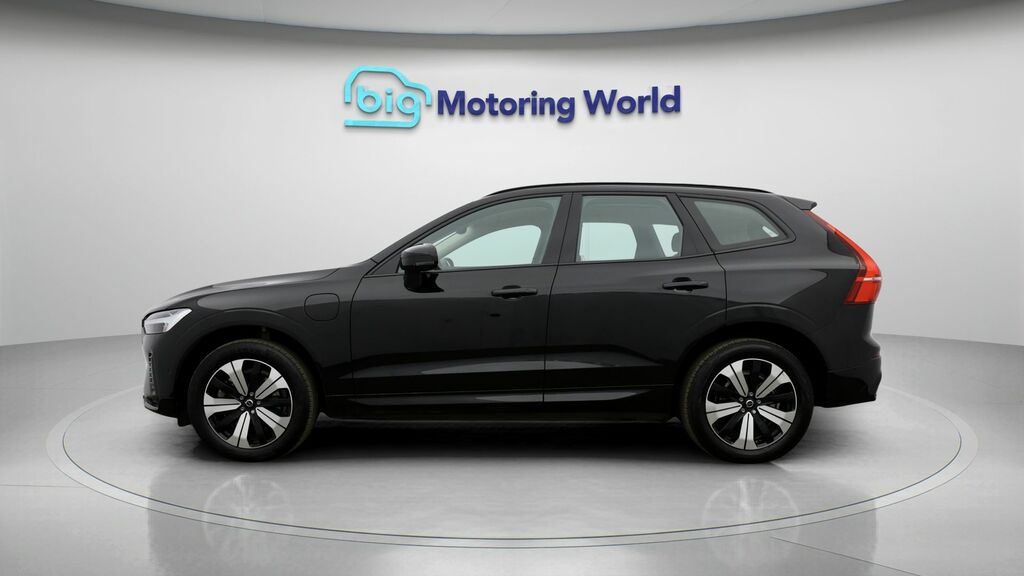 Volvo XC60 Plus Black #4