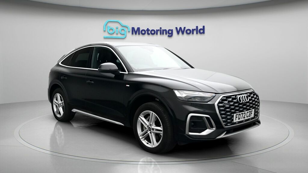 Audi Q5 S Line Black