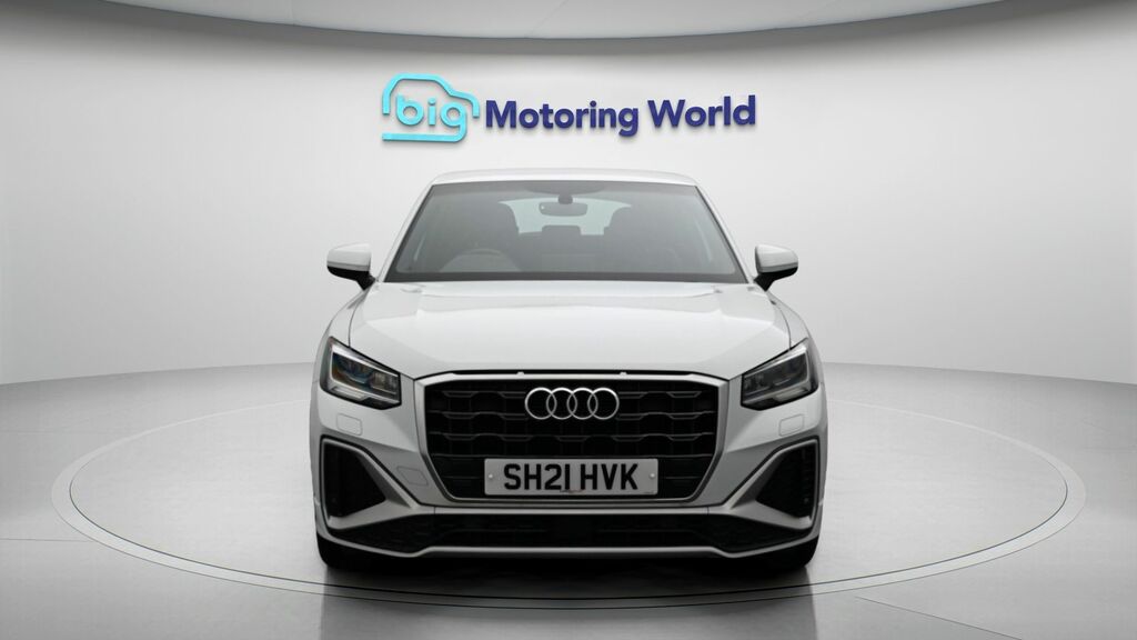 Audi Q2 S Line SH21HVK White #2