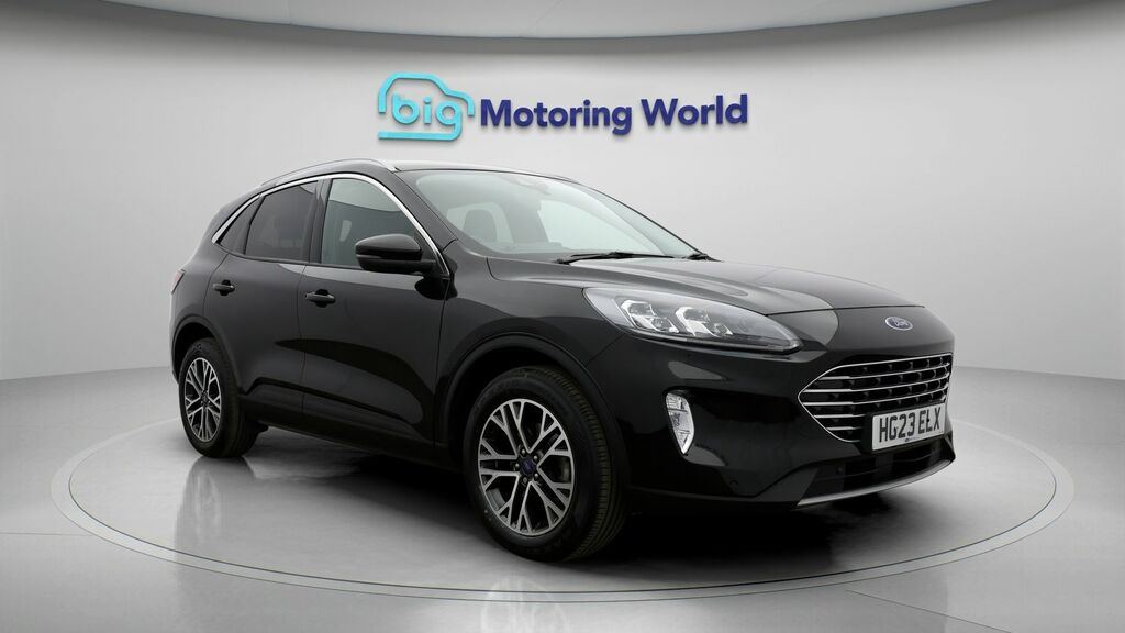 Ford Kuga Titanium Edition Black