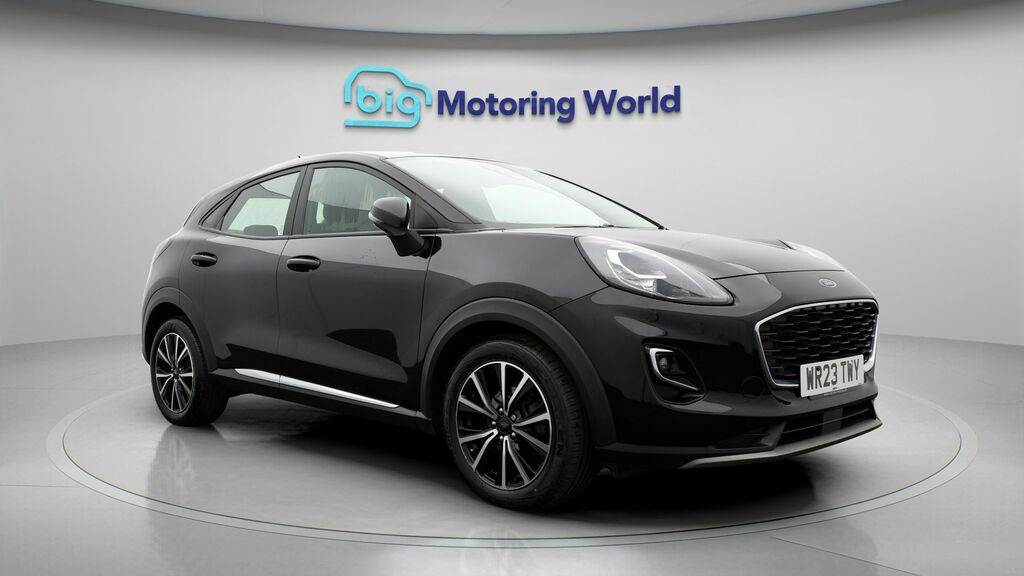 Ford Puma Titanium Black