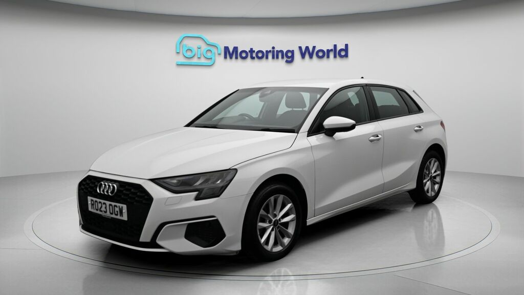 Audi A3 Technik RO23OGW White #3
