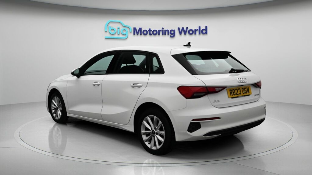 Audi A3 Technik RO23OGW White #5