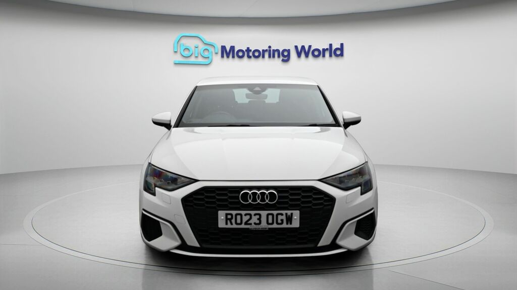 Audi A3 Technik RO23OGW White #2