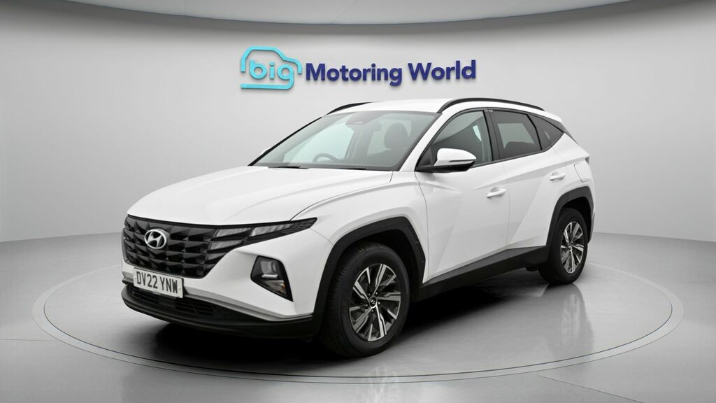Hyundai Tucson Se Connect DV22YNW White #3