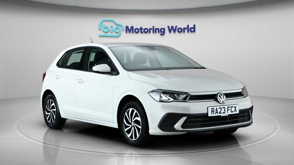 Volkswagen Polo Life Grey