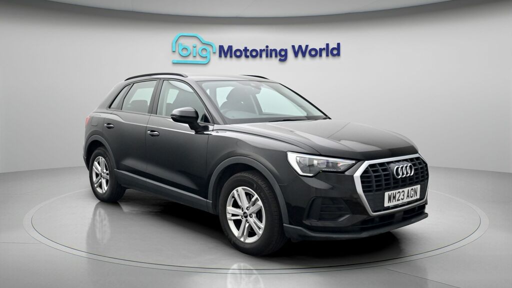 Audi Q3 Technik Black