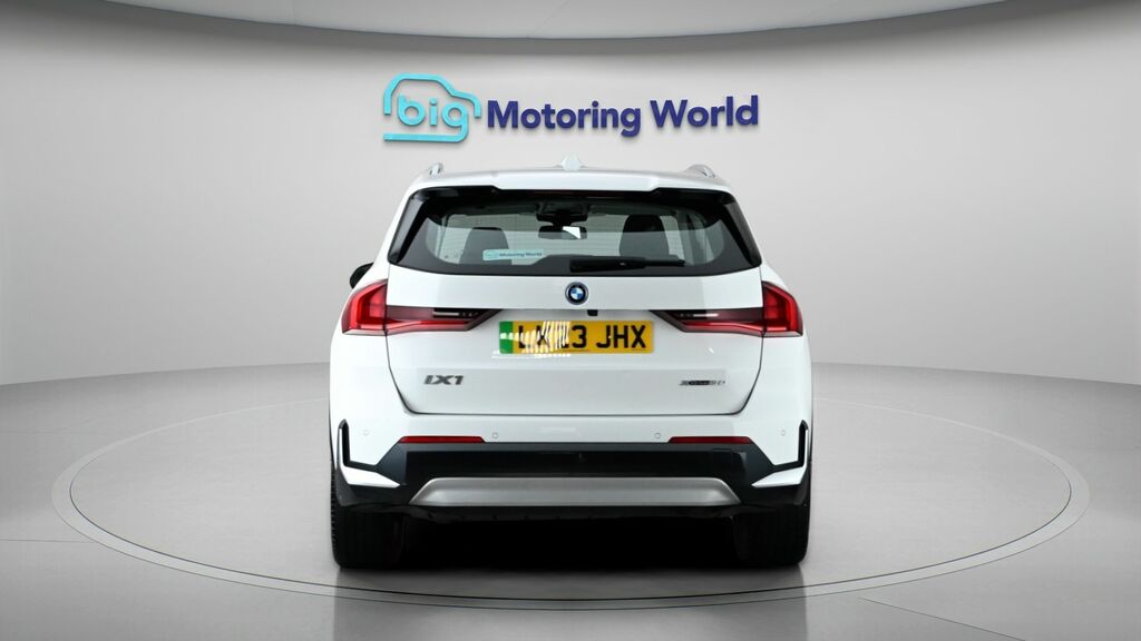 BMW iX1 Xline White #6