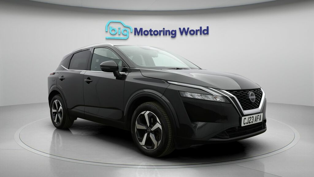 Nissan Qashqai N-connecta Black