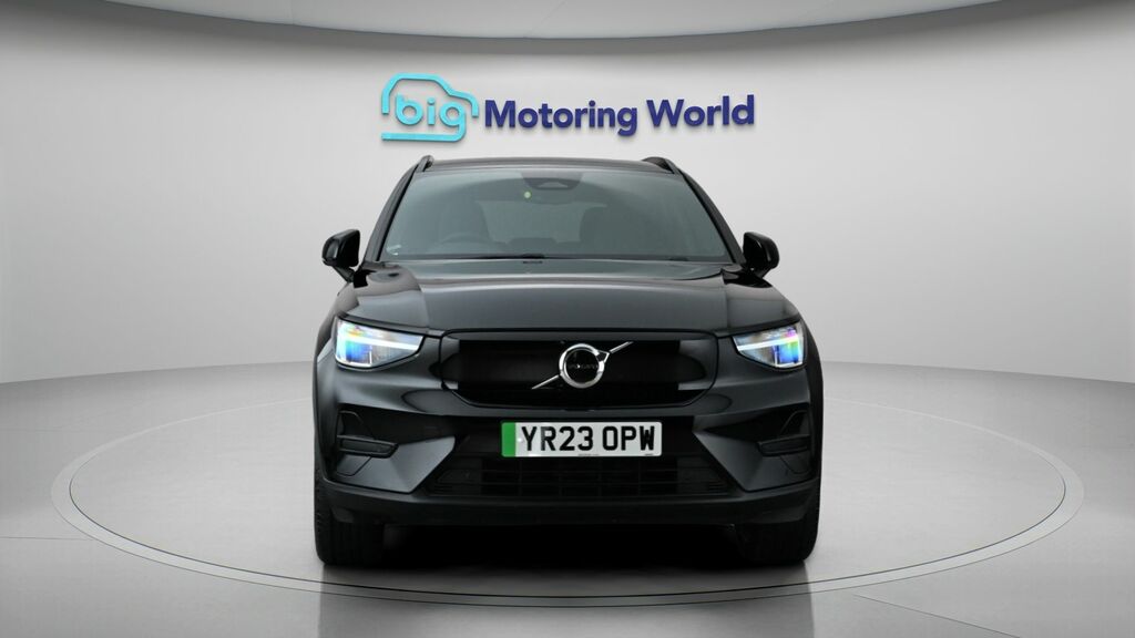 Volvo XC40 Core Black #2