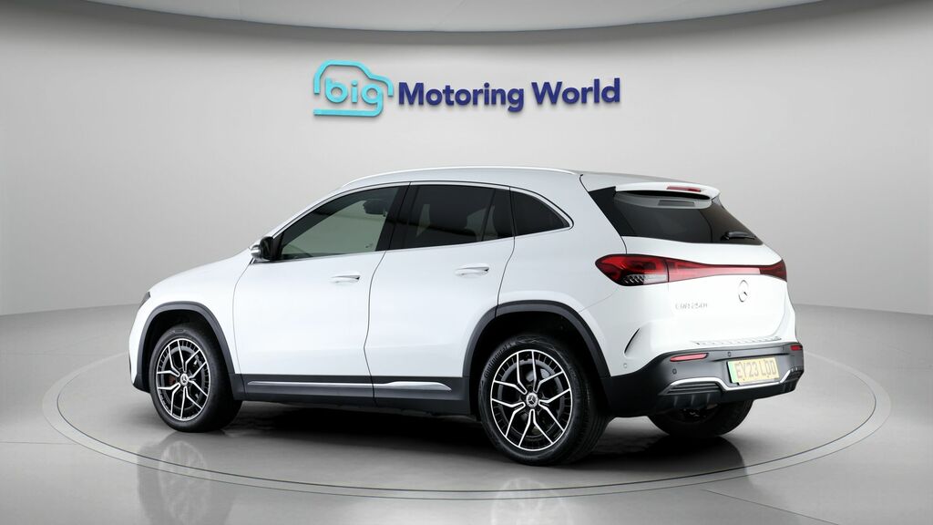 Mercedes-Benz EQA Amg Line White #5