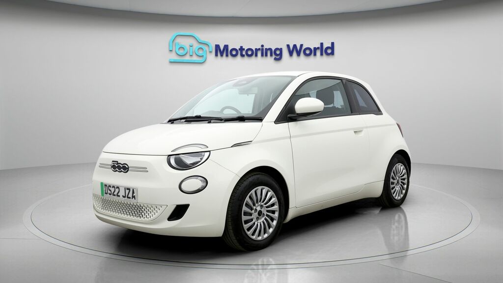 Fiat 500E Action DS22JZA White #3