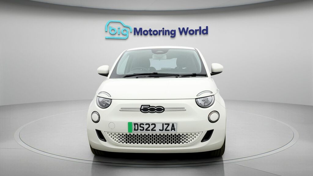 Fiat 500E Action DS22JZA White #2