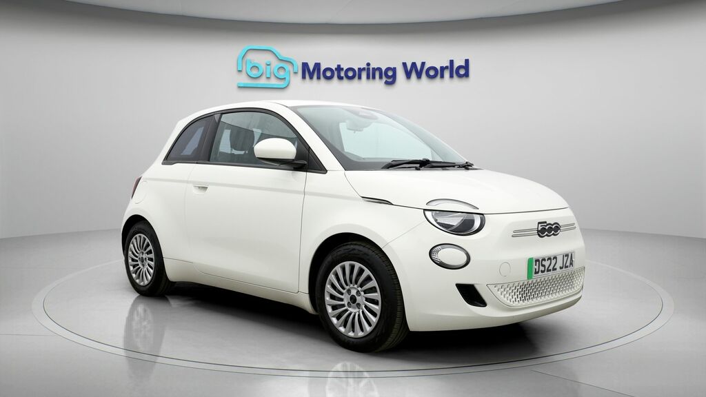 Fiat 500E Action White