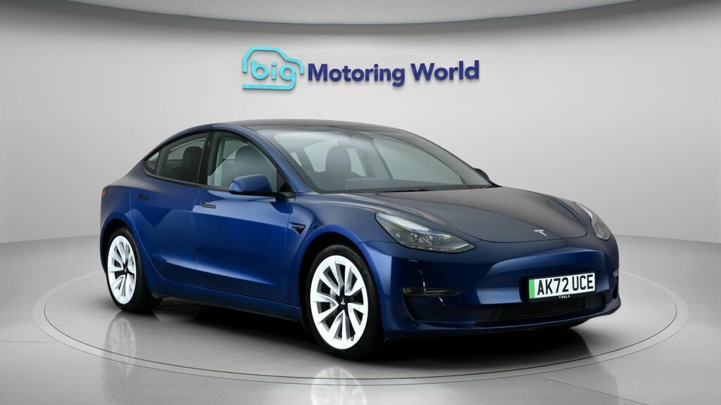 Tesla Model 3 Long Range AK72UCE Blue