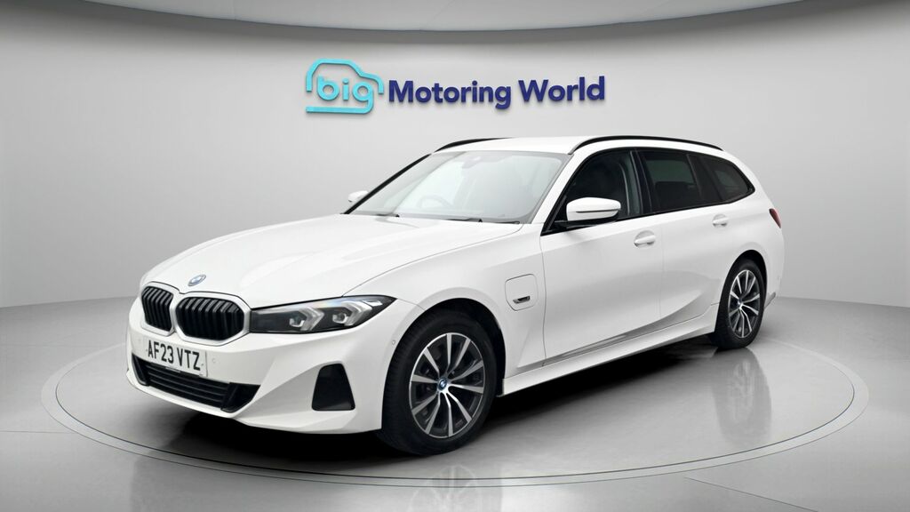 BMW 3 Series Sport White #3