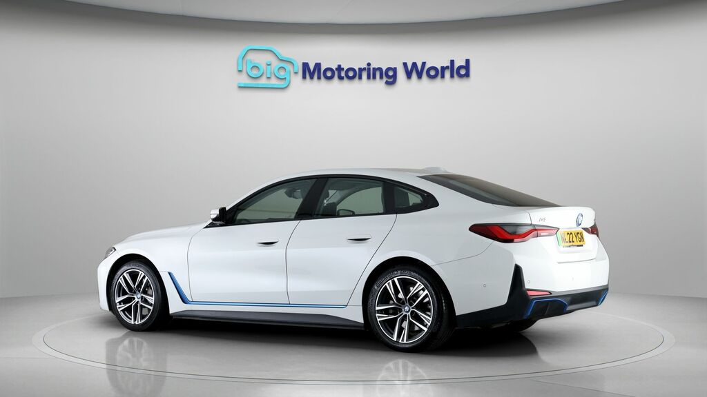 BMW i4 Sport White #5
