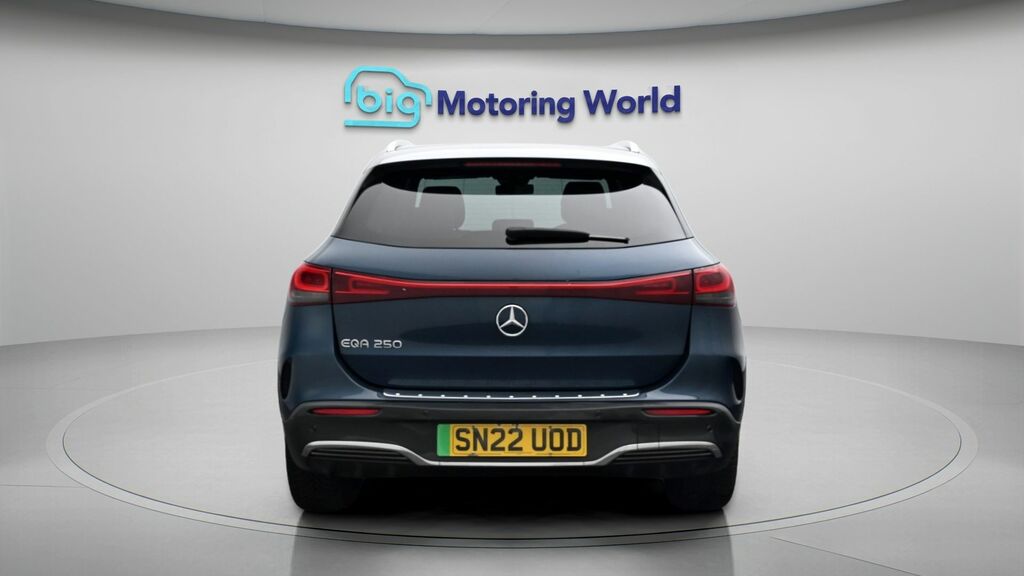 Mercedes-Benz EQA Amg Line Blue #6