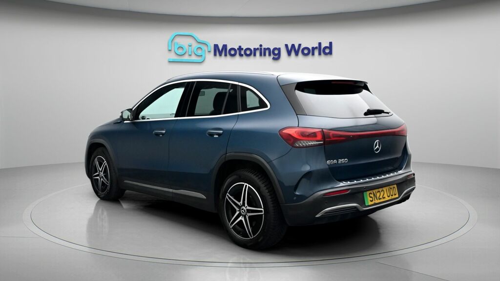Mercedes-Benz EQA Amg Line Blue #5