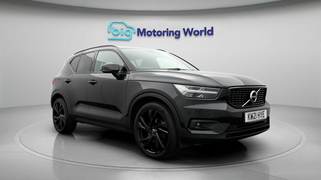 Volvo XC40 R-design Pro KW21HVE Black