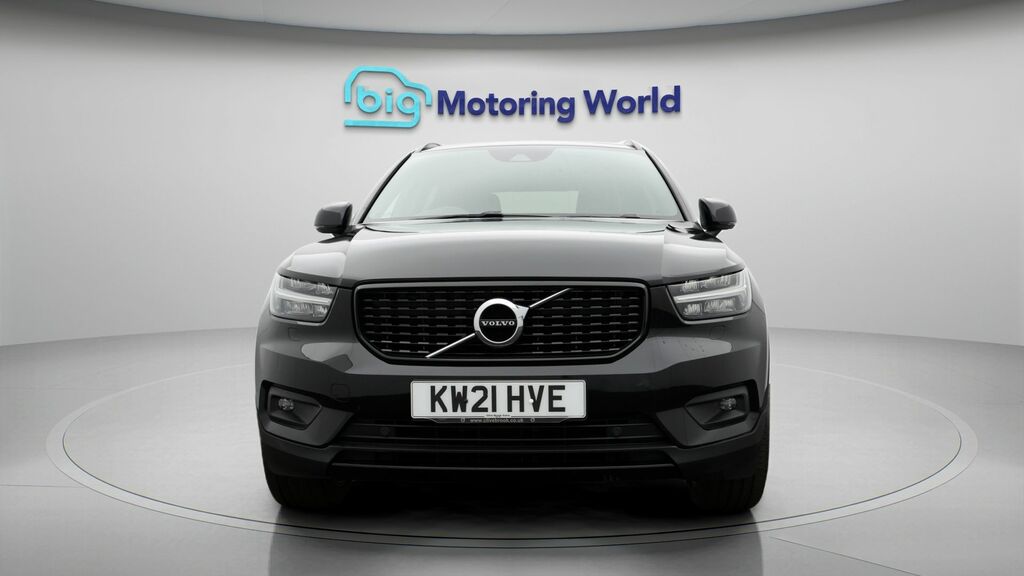 Volvo XC40 R-design Pro KW21HVE Black #2