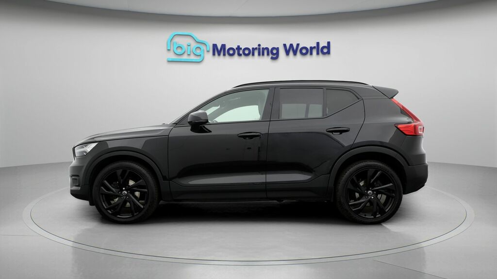 Volvo XC40 R-design Pro KW21HVE Black #4