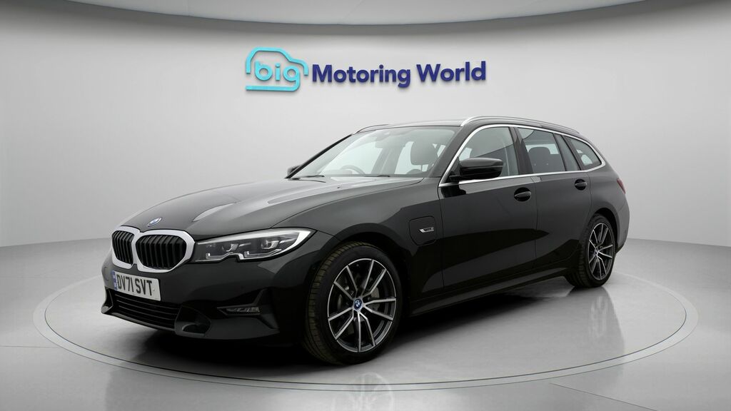 BMW 3 Series Sport Pro DV71SVT Black #3