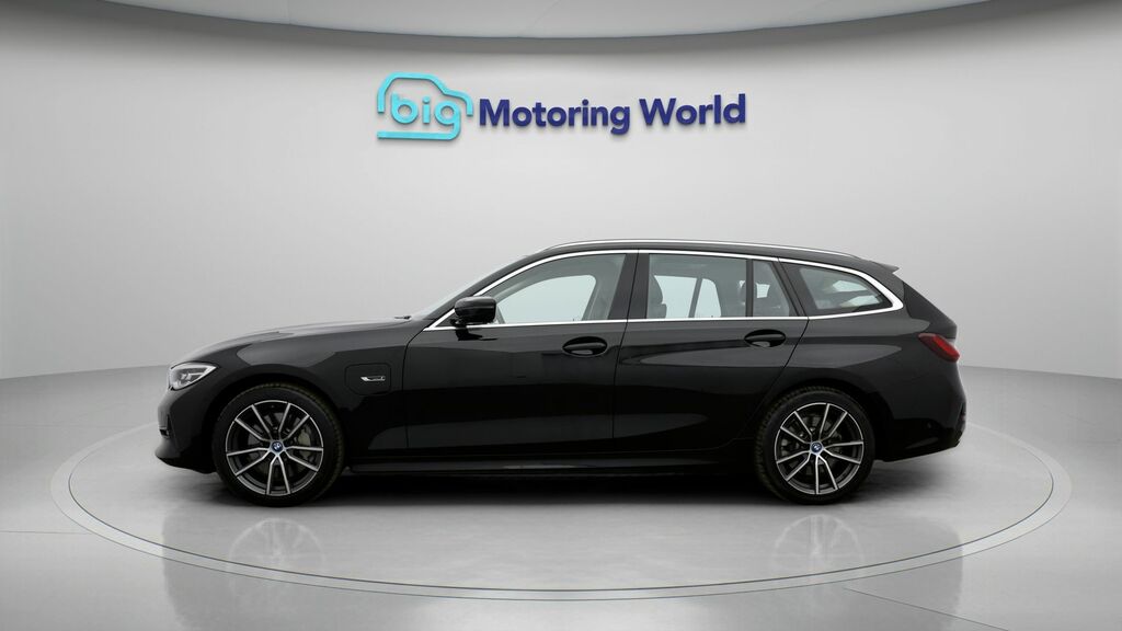 BMW 3 Series Sport Pro DV71SVT Black #4