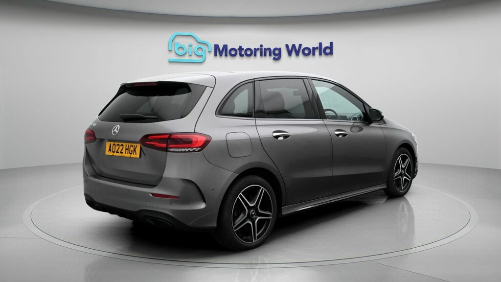 Mercedes-Benz B Class Hatchback Silver #7