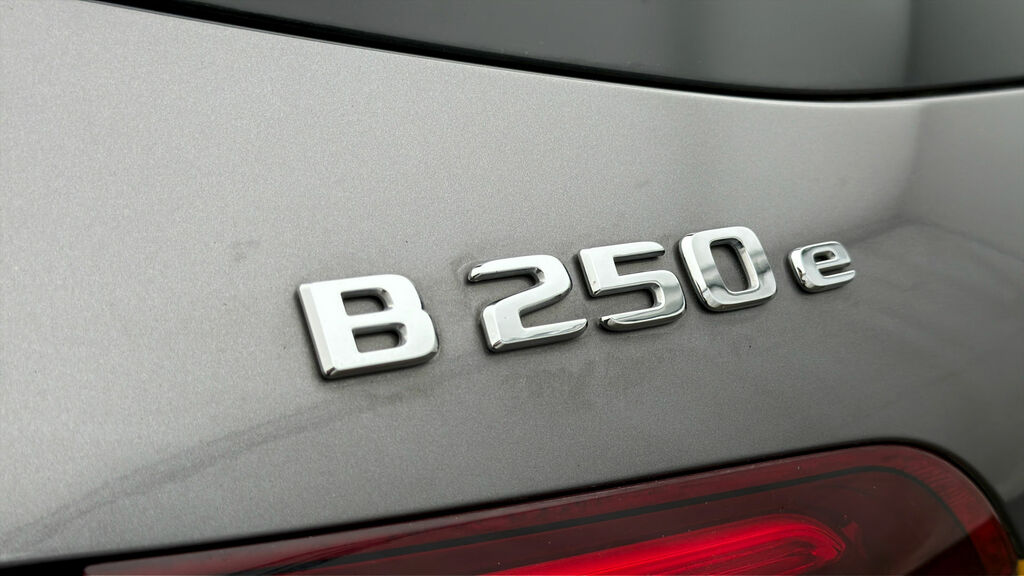 Mercedes-Benz B Class Hatchback Silver #20