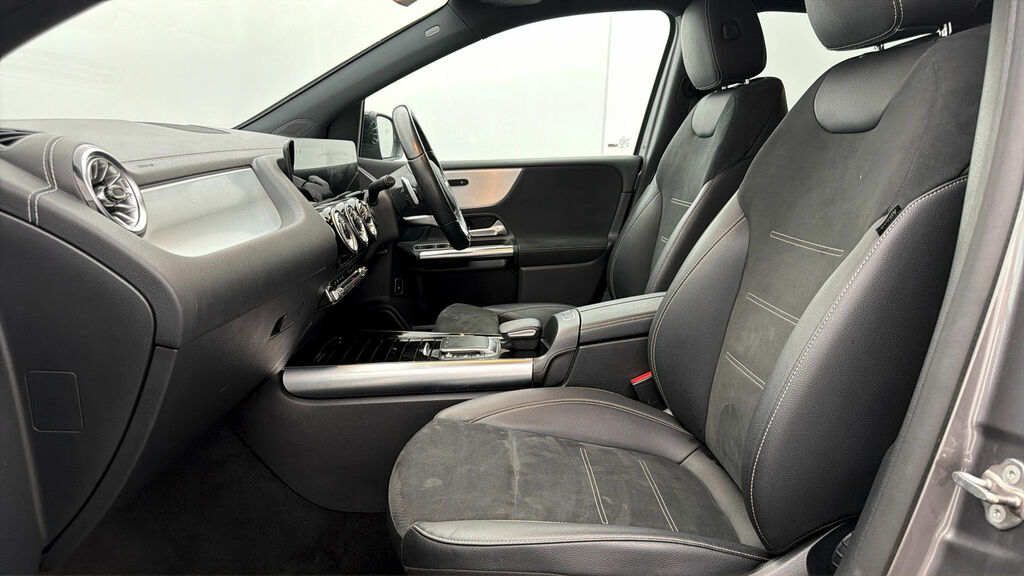Mercedes-Benz B Class Hatchback Silver #13