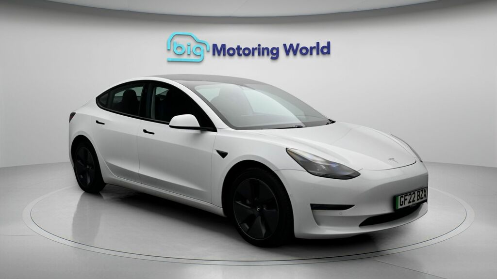 Tesla Model 3 Long Range White