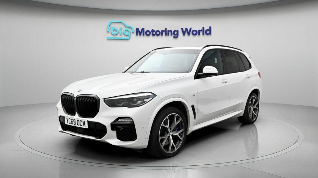 BMW X5 M M Sport White #3
