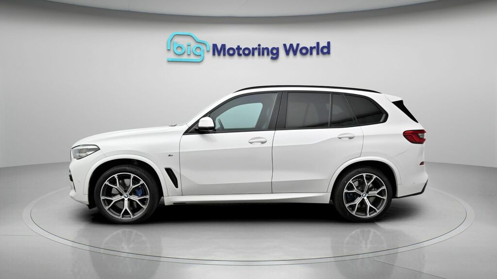 BMW X5 M M Sport White #4