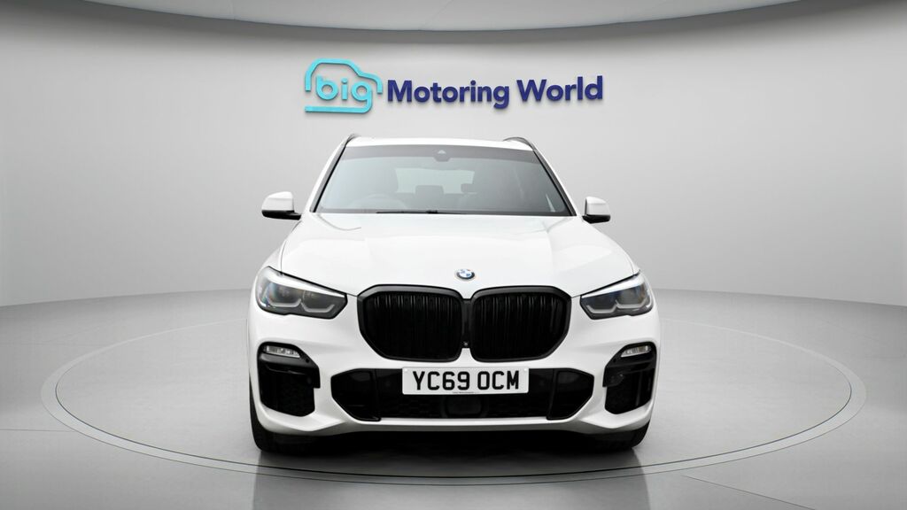 BMW X5 M M Sport White #2