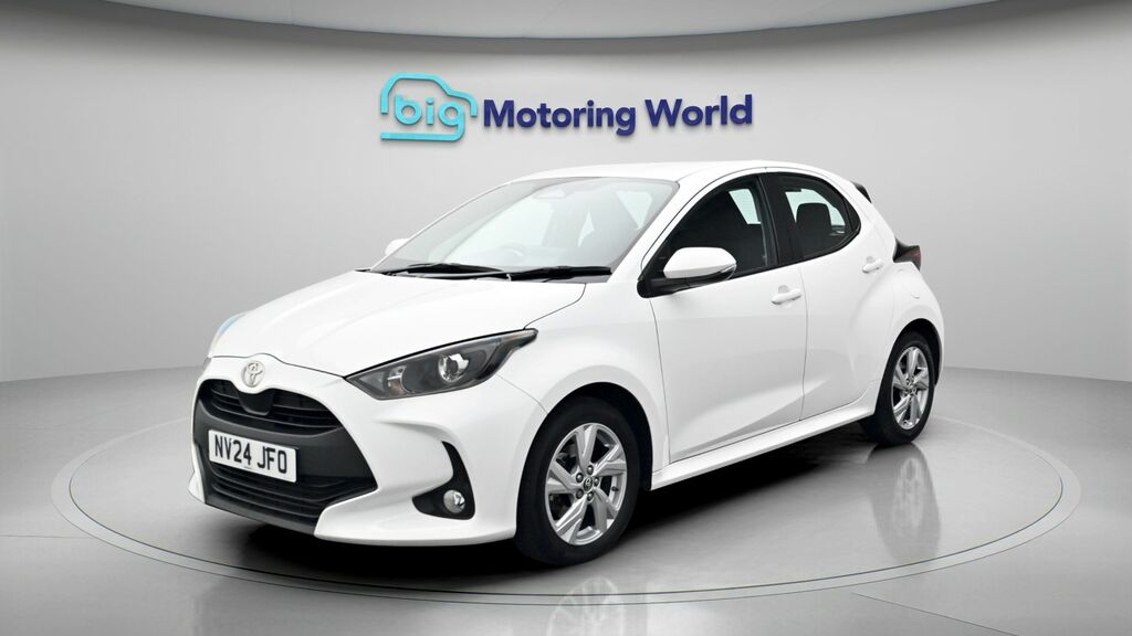 Toyota Yaris Icon NV24JFO White #3
