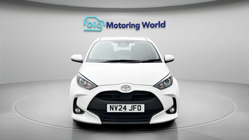 Toyota Yaris Icon NV24JFO White #2