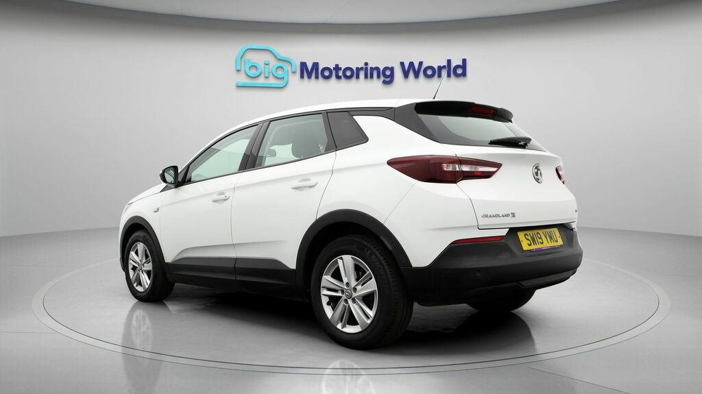 Vauxhall Grandland X Se White #5
