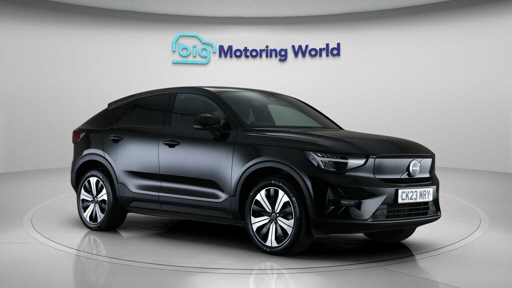Volvo C40 Core Black
