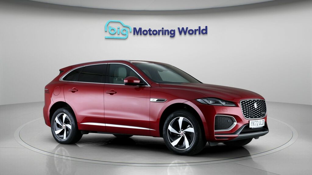 Jaguar F-Pace R-dynamic S Red